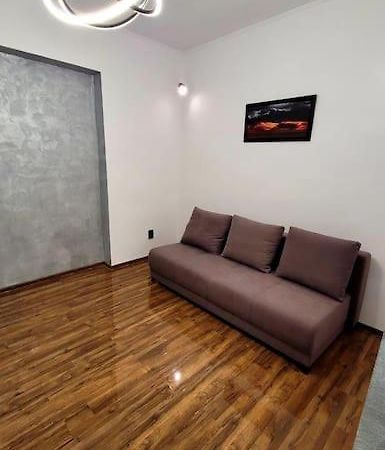 Modern Studio At Unirii Bukarest Kültér fotó