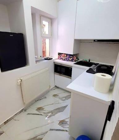 Modern Studio At Unirii Bukarest Kültér fotó